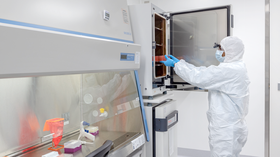 research in clean room lab